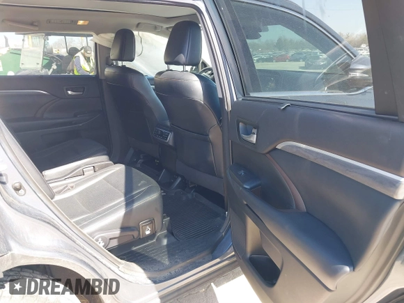 2018 Toyota Highlander Limited with VIN 5TDDZRFH1JS828615, listed as a IAAI auction lot 41796438 with 186,302 mi miles and . Bid and sale history available at DreamBid. Image 8.