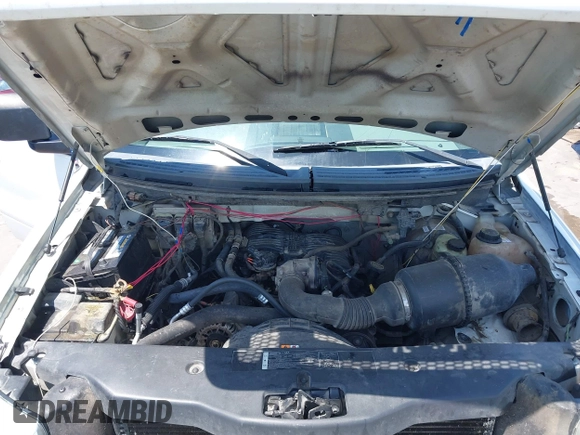 2006 Ford F-150 STX with VIN 1FTRF02226KB40343, listed as a IAAI auction lot 42250963 with 148,330 mi miles and . Bid and sale history available at DreamBid. Image 10.