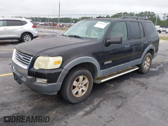 2006 Ford Explorer XLT z VIN 1FMEU73E56UB30587, wystawiony jako IAAI lot #42337673 z przebiegiem 270 322 mil mil oraz . Historia ofert i sprzedaży dostępna na DreamBid. Obrazek 2.