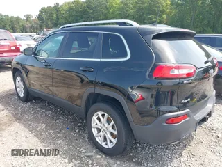 2017 Jeep Cherokee Latitude z VIN 1C4PJMCS7HD219932, wystawiony jako IAAI lot #40131246 z przebiegiem 97 795 mil mil oraz . Historia ofert i sprzedaży dostępna na DreamBid. Obrazek 3.
