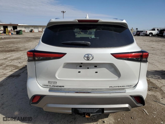 2022 Toyota Highlander Platinum with VIN 5TDFZRBH0NS207760, listed as a Copart auction lot 51809085 with 45,878 mi miles and Salvage Title. Bid and sale history available at carsss.com. Image 6.