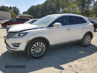 2015 Lincoln MKC z VIN 5LMCJ1A94FUJ47221, wystawiony jako Copart lot #55670615 z przebiegiem 143 926 mil mil oraz Szkody całkowita. Historia ofert i sprzedaży dostępna na DreamBid. Obrazek 1.