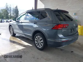 2018 Volkswagen Tiguan SEL with VIN 3VV3B7AX6JM054849, listed as a IAAI auction lot 42303112 with 87,574 mi miles and . Bid and sale history available at DreamBid. Image 3.