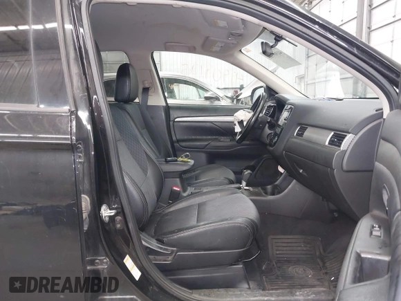 2015 Mitsubishi Outlander SE z VIN JA4AD3A35FZ008919, wystawiony jako IAAI lot #41909125 z przebiegiem 106 715 mil mil oraz . Historia ofert i sprzedaży dostępna na DreamBid. Obrazek 5.