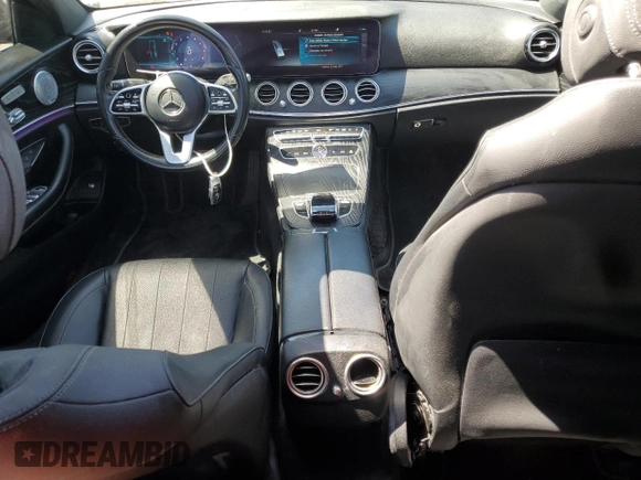 2020 Mercedes-Benz E 350 z VIN W1KZF8DB9LA809419, wystawiony jako Copart lot #57158485 z przebiegiem 61 201 mil mil oraz Szkoda całkowita • Salvage title. Historia ofert i sprzedaży dostępna na DreamBid. Obrazek 8.