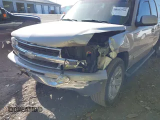 2005 Chevrolet Suburban LT with VIN 3GNFK16Z85G187465, listed as a IAAI auction lot 41875358 with 206,370 mi miles and . Bid and sale history available at DreamBid. Image 6.