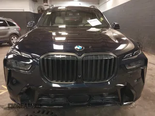 2025 BMW X7 xDrive40i with VIN 5UX23EM02S9X10070, listed as a IAAI auction lot 41735838 with 5,523 mi miles. Bid and sale history available at carsss.com. Image 12.