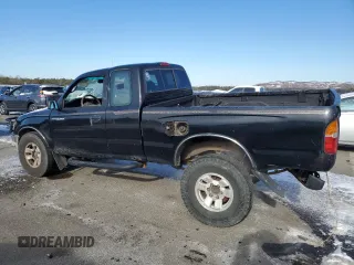 1996 Toyota Tacoma z VIN 4TAWM72N8TZ183580, wystawiony jako Copart lot #42058255 z przebiegiem 271 645 mil mil oraz Szkoda całkowita • Salvage title. Historia ofert i sprzedaży dostępna na DreamBid. Obrazek 2.