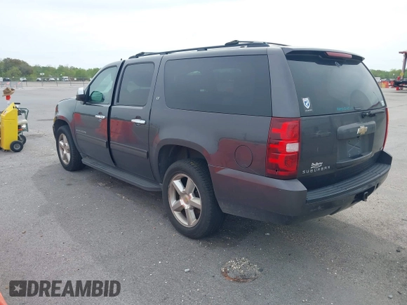 2011 Chevrolet Suburban LT with VIN 1GNSCJE03BR255374, listed as a IAAI auction lot 41909327 with 279,698 mi miles. Bid and sale history available at carsss.com. Image 3.