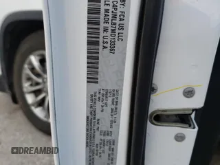 2021 Jeep Cherokee Latitude Plus z VIN 1C4PJMLB7MD133367, wystawiony jako Copart lot #49389785 z przebiegiem 156 663 mil mil oraz Szkoda całkowita • Salvage title. Historia ofert i sprzedaży dostępna na DreamBid. Obrazek 14.