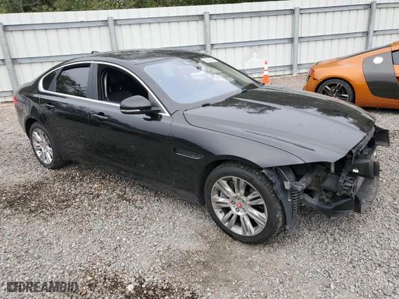 2017 Jaguar XF 35t Premium with VIN SAJBD4BVXHCY35547, listed as a Copart auction lot 85665484 with 85,229 mi miles and Salvage Title. Bid and sale history available at carsss.com. Image 4.