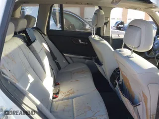 2013 Mercedes-Benz GLK-Class GLK 350 with VIN WDCGG8JB7DG101780, listed as a IAAI auction lot 41679176 with 73,310 mi miles. Bid and sale history available at carsss.com. Image 8.