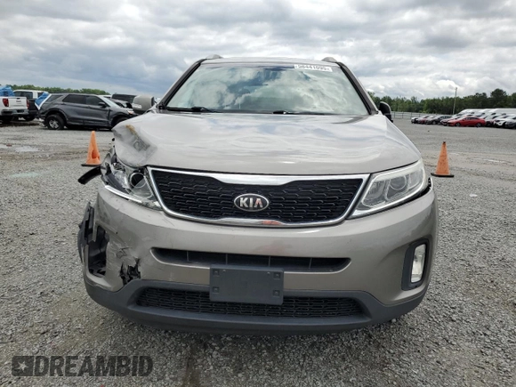 2015 Kia Sorento LX with VIN 5XYKTCA68FG651349, listed as a Copart auction lot 58441095 with 218,027 mi miles and Salvage title. Bid and sale history available at DreamBid. Image 5.