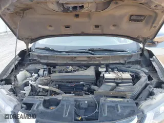 2019 Nissan Rogue S with VIN 5N1AT2MT0KC826145, listed as a IAAI auction lot 42041528 with 204,897 mi miles. Bid and sale history available at carsss.com. Image 10.