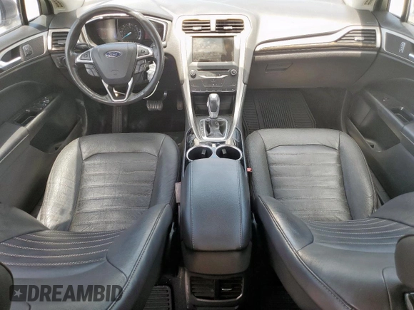 2013 Ford Fusion SE Hybrid with VIN 3FA6P0LU8DR261232, listed as a Copart auction lot 60674105 with 132,901 mi miles and Clean title. Bid and sale history available at DreamBid. Image 8.