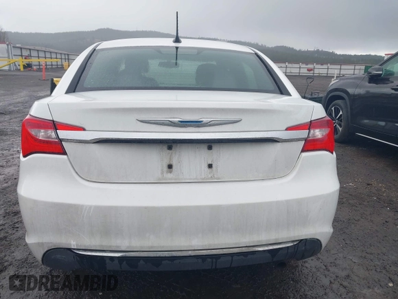 2013 Chrysler 200 LX with VIN 1C3CCBAB2DN668251, listed as a IAAI auction lot 41950141 with 165,177 mi miles. Bid and sale history available at carsss.com. Image 16.