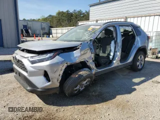 2024 Toyota RAV4 XLE with VIN 2T3P1RFV1RC432884, listed as a Copart auction lot 50551525 with 0 mi miles and Non Repairable. Bid and sale history available at carsss.com. Image 1.