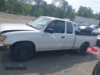 1995 Toyota Tacoma with VIN 4TAUN53B2SZ019575, listed as a IAAI auction lot 42100951 with 270,058 mi miles and . Bid and sale history available at DreamBid. Image 14.