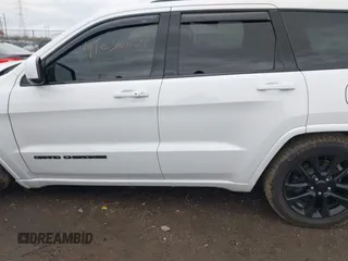2018 Jeep Grand Cherokee Altitude with VIN 1C4RJFAG2JC284301, listed as a IAAI auction lot 41832657 with 97,160 mi miles and . Bid and sale history available at DreamBid. Image 14.