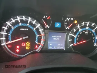 2019 Toyota 4Runner SR5 с VIN JTEZU5JR2K5212292, выставлен на аукционе Copart как лот 47129105 с пробегом 41 996 миль миль и Списание • Salvage title. История ставок и продаж доступна на DreamBid. Изображение 9.
