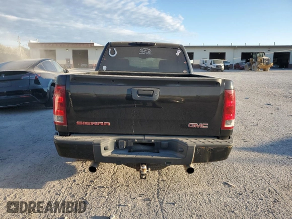2008 GMC Sierra Denali z VIN 2GTEK638X81268607, wystawiony jako Copart lot #67148574 z przebiegiem 164 727 mil mil oraz Szkody całkowita. Historia ofert i sprzedaży dostępna na DreamBid. Obrazek 6.