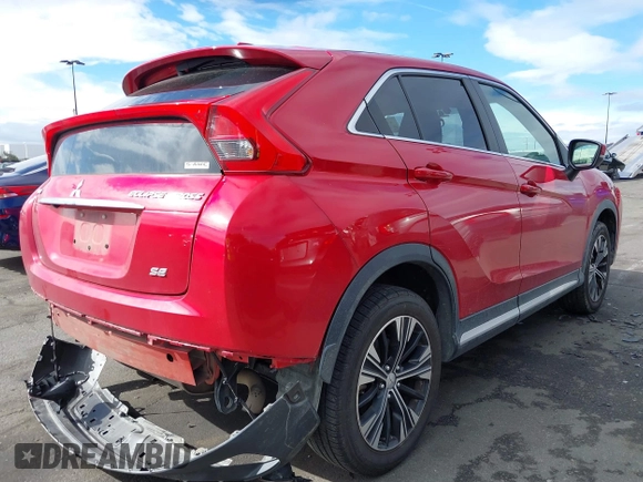 2019 Mitsubishi Eclipse Cross SE z VIN JA4AT5AA2KZ001126, wystawiony jako IAAI lot #41769653 z przebiegiem 65 699 mil mil oraz . Historia ofert i sprzedaży dostępna na DreamBid. Obrazek 4.