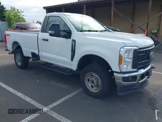 2024 Ford F-250 XL with VIN 1FTBF2BA2RED61478, listed as a IAAI auction lot 42238749 with 28,707 mi miles and . Bid and sale history available at DreamBid. Image 1.