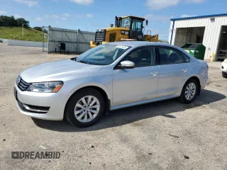 2013 Volkswagen Passat S с VIN 1VWAP7A30DC132727, выставлен на аукционе Copart как лот 65445405 с пробегом 54 785 миль миль и На запчасти • Non repairable. История ставок и продаж доступна на DreamBid. Изображение 1.