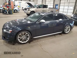 2014 Audi S4 Premium Plus z VIN WAUDGAFL5EA077336, wystawiony jako Copart lot #57517525 z przebiegiem 88 054 mil mil oraz Szkoda całkowita • Salvage title. Historia ofert i sprzedaży dostępna na DreamBid. Obrazek 1.
