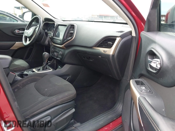 2017 Jeep Cherokee Latitude with VIN 1C4PJLCS1HW669834, listed as a IAAI auction lot 41916950 with 144,596 mi miles and . Bid and sale history available at carsss.com. Image 5.