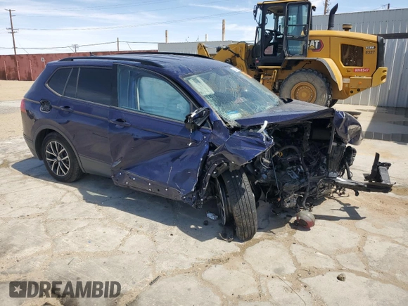 2021 Volkswagen Tiguan S с VIN 3VV1B7AX8MM057067, выставлен на аукционе Copart как лот 52203655 с пробегом Не указан миль и Списание • Salvage title. История ставок и продаж доступна на DreamBid. Изображение 4.
