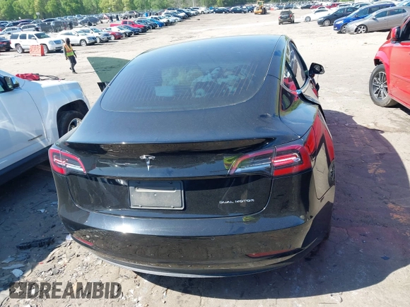 2020 Tesla Model 3 Long Range z VIN 5YJ3E1EB3LF622290, wystawiony jako IAAI lot #41978398 z przebiegiem 59 127 mil mil oraz . Historia ofert i sprzedaży dostępna na DreamBid. Obrazek 15.