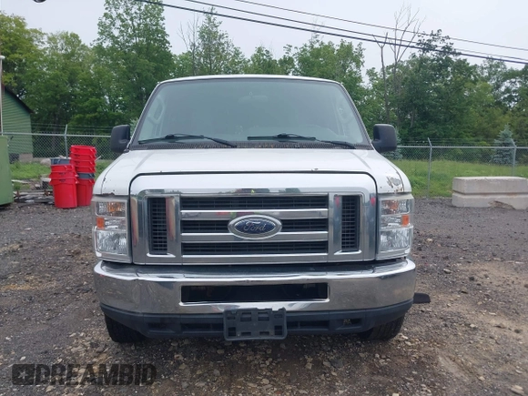 2012 Ford Econoline Cargo Commercial z VIN 1FTNE2EL2CDB16707, wystawiony jako IAAI lot #42358039 z przebiegiem 250 186 mil mil oraz . Historia ofert i sprzedaży dostępna na DreamBid. Obrazek 12.