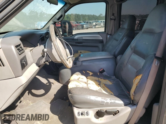 2001 Ford F-250 XL with VIN 1FTNW21F81EC72433, listed as a Copart auction lot 55520905 with 387,113 mi miles and Salvage title. Bid and sale history available at DreamBid. Image 7.