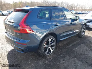 2024 Volvo XC60 Ultimate Dark Theme with VIN YV4L12RM6R1913362, listed as a IAAI auction lot 41596343 with 4,171 mi miles. Bid and sale history available at carsss.com. Image 4.
