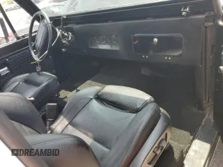 1973 Ford Bronco z VIN U15GLQ87409, wystawiony jako Copart lot #55850735 z przebiegiem 157 865 mil mil oraz Czysty tytuł • Clean title. Historia ofert i sprzedaży dostępna na DreamBid. Obrazek 8.