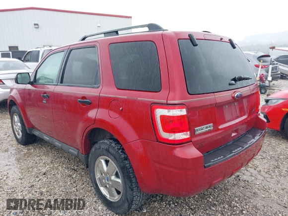 2011 Ford Escape XLT с VIN 1FMCU9D7XBKB32540, выставлен на аукционе IAAI как лот 42327433 с пробегом 73 075 миль миль и . История ставок и продаж доступна на DreamBid. Изображение 3.