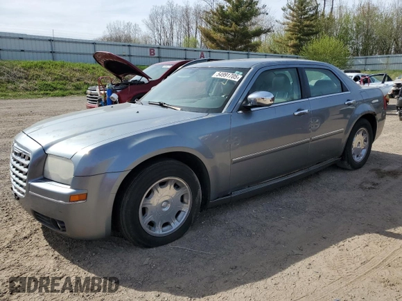 2006 Chrysler 300 Touring with VIN 2C3KA53G86H401686, listed as a Copart auction lot 54991705 with 120,824 mi miles and Clean Title. Bid and sale history available at carsss.com. Image 1.