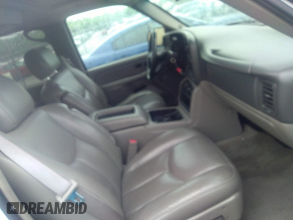 2005 Chevrolet Suburban Z71 with VIN 3GNFK16Z75G282311, listed as a IAAI auction lot 36627568 with 224,866 mi miles and . Bid and sale history available at DreamBid. Image 5.
