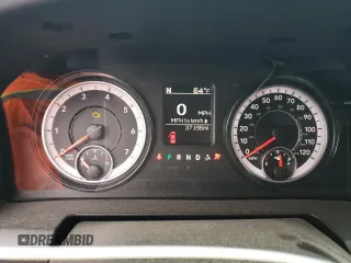 2019 Ram 1500 SLT z VIN 1C6RR6TT8KS693548, wystawiony jako Copart lot #54492385 z przebiegiem 37 156 mil mil oraz Szkoda całkowita • Salvage title. Historia ofert i sprzedaży dostępna na DreamBid. Obrazek 9.