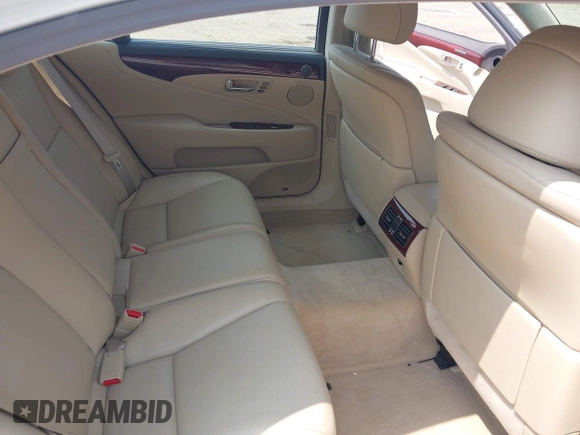 2008 Lexus LS 600h L with VIN JTHDU46F385005344, listed as a IAAI auction lot 42415220 with 109,971 mi miles and . Bid and sale history available at DreamBid. Image 8.