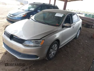 2014 Volkswagen Jetta SE with VIN 3VWD17AJ0EM309855, listed as a IAAI auction lot 42647609 with 111,603 mi miles and . Bid and sale history available at DreamBid. Image 2.