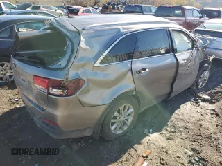 2017 Kia Sorento LX z VIN 5XYPG4A35HG265402, wystawiony jako Copart lot #79926994 z przebiegiem Nie podano mil oraz Szkoda całkowita • Salvage title. Historia ofert i sprzedaży dostępna na DreamBid. Obrazek 3.