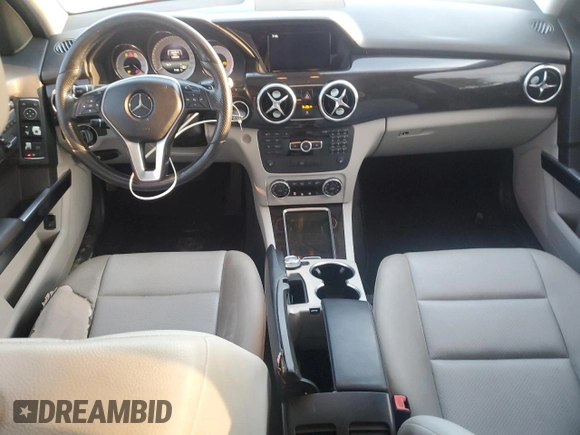 2015 Mercedes-Benz GLK 250 with VIN WDCGG0EB1FG365477, listed as a Copart auction lot 71748494 with 135,522 mi miles and Salvage Title. Bid and sale history available at DreamBid. Image 8.