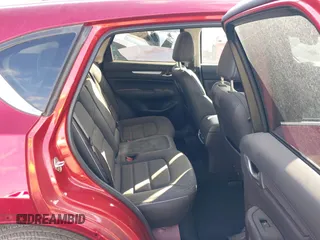 2024 Mazda CX-5 S Carbon Edition z VIN JM3KFBCL1R0432674, wystawiony jako IAAI lot #41287310 z przebiegiem 10 526 mil mil oraz . Historia ofert i sprzedaży dostępna na DreamBid. Obrazek 8.