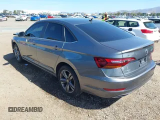 2019 Volkswagen Jetta S z VIN 3VWC57BU9KM223304, wystawiony jako IAAI lot #41722624 z przebiegiem 111 751 mil mil oraz . Historia ofert i sprzedaży dostępna na DreamBid. Obrazek 3.