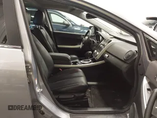 2007 Mazda CX-7 Sport with VIN JM3ER293670158686, listed as a IAAI auction lot 41920114 with 179,012 mi miles. Bid and sale history available at carsss.com. Image 5.