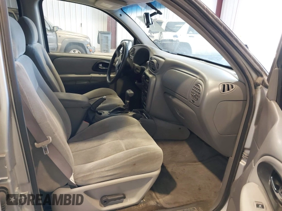 2006 Chevrolet TrailBlazer LS with VIN 1GNET16S066146603, listed as a IAAI auction lot 42110233 with 151,148 mi miles and . Bid and sale history available at DreamBid. Image 5.