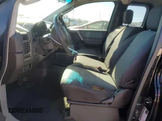 2004 Nissan Titan SE with VIN 1N6AA06A34N537646, listed as a Copart auction lot 81706664 with 176,076 mi miles and Clean Title. Bid and sale history available at carsss.com. Image 7.
