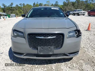 2018 Chrysler 300 Touring L with VIN 2C3CCAAGXJH208264, listed as a Copart auction lot 50007395 with 195,302 mi miles and Salvage Title. Bid and sale history available at carsss.com. Image 5.